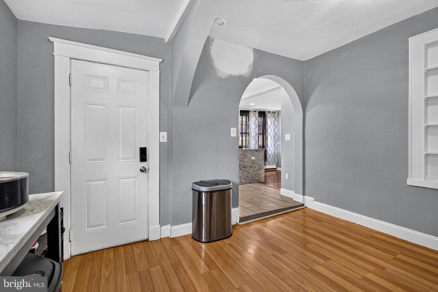 6704 Graceland Avenue photo 17