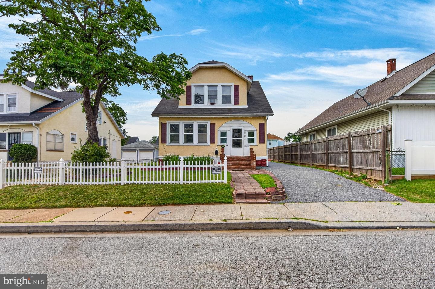 6704 Graceland Avenue photo 4