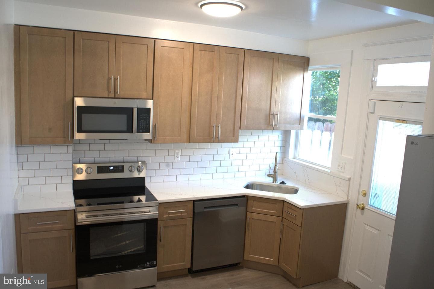 117 S Wickham Rd photo 28