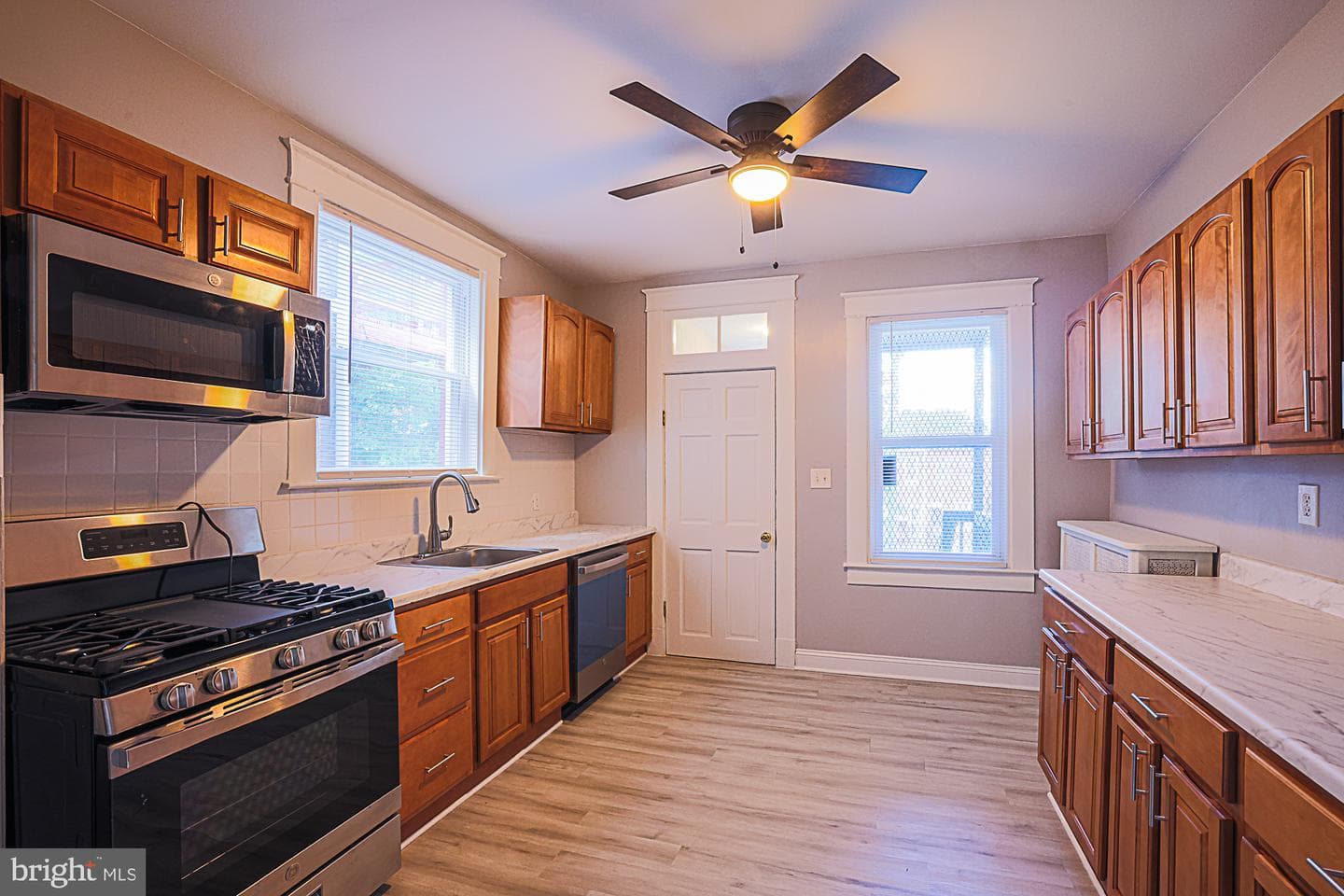 2117 Park Avenue photo 17