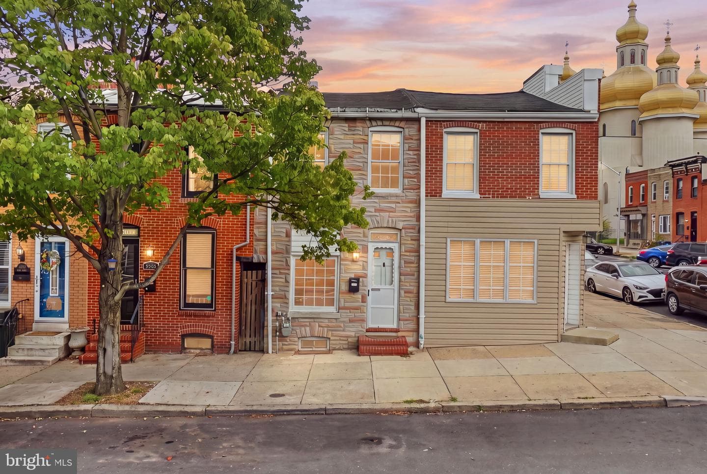 2340 Fleet Street photo 1