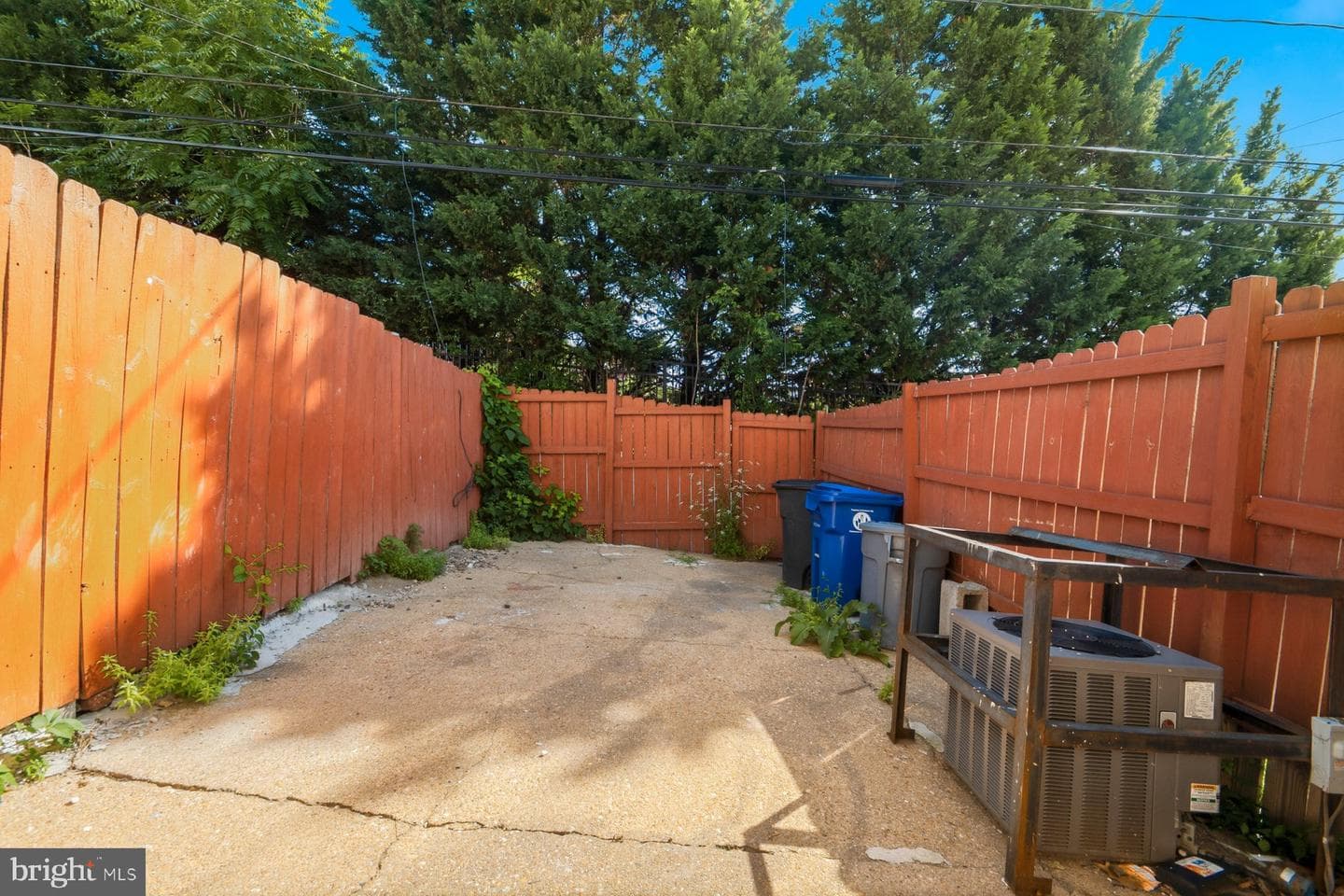 762 Bartlett Avenue photo 13