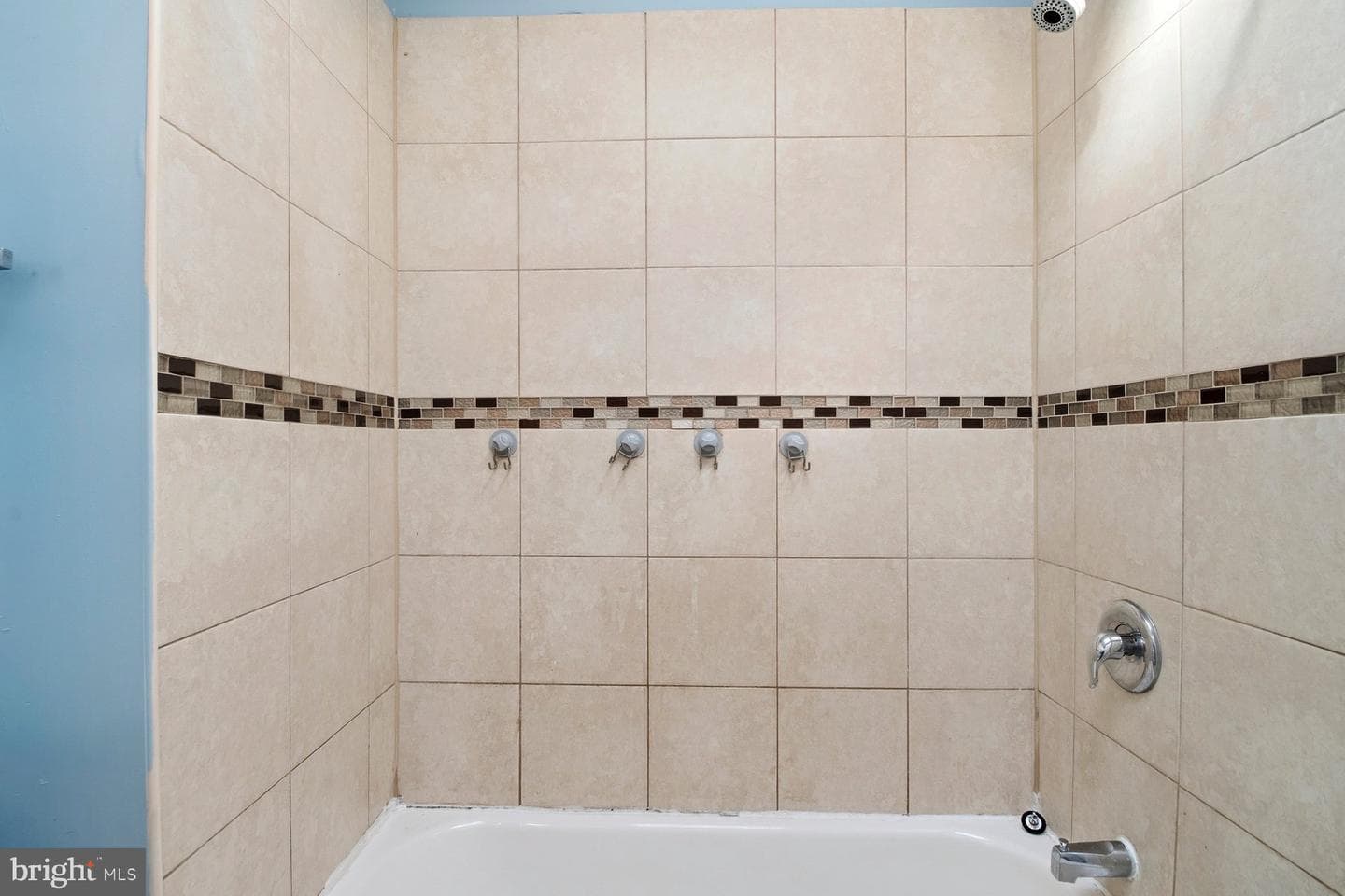 762 Bartlett Avenue photo 18