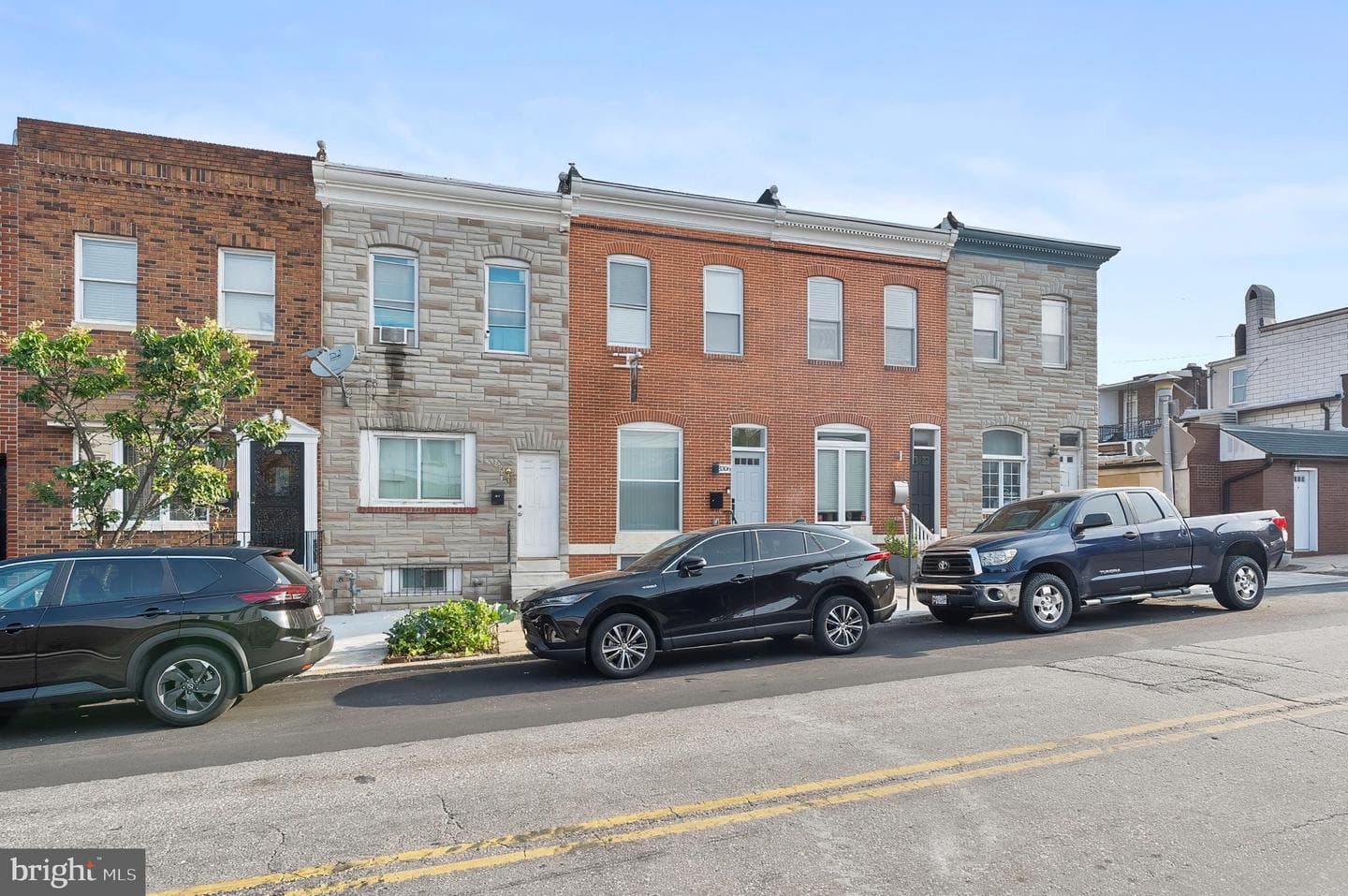 3306 E Lombard Street photo 1
