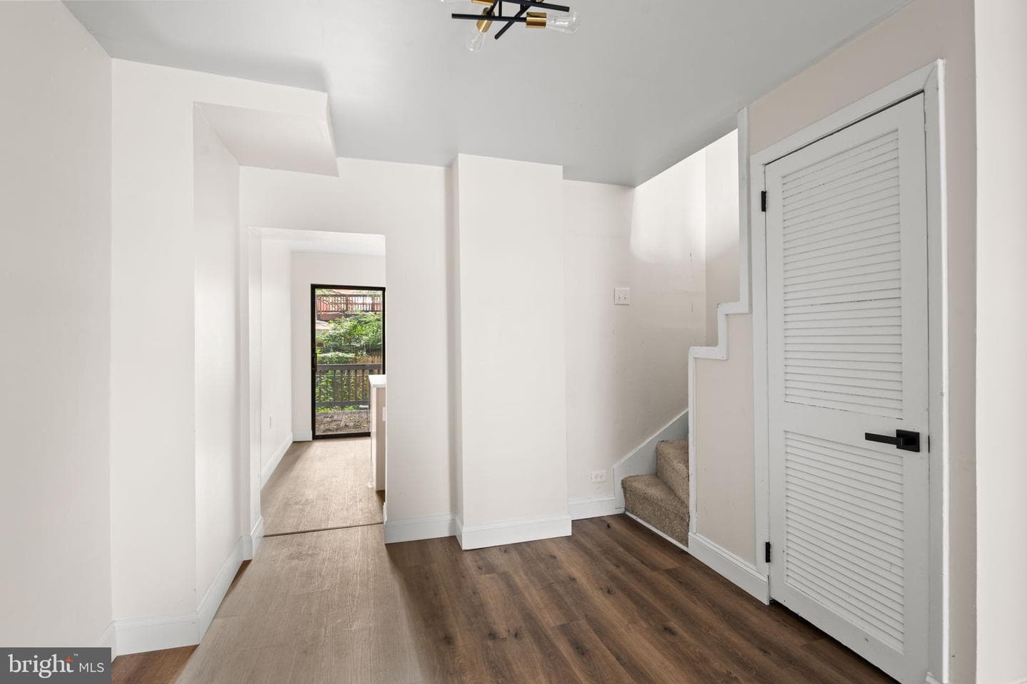 322 S Poppleton Street photo 6
