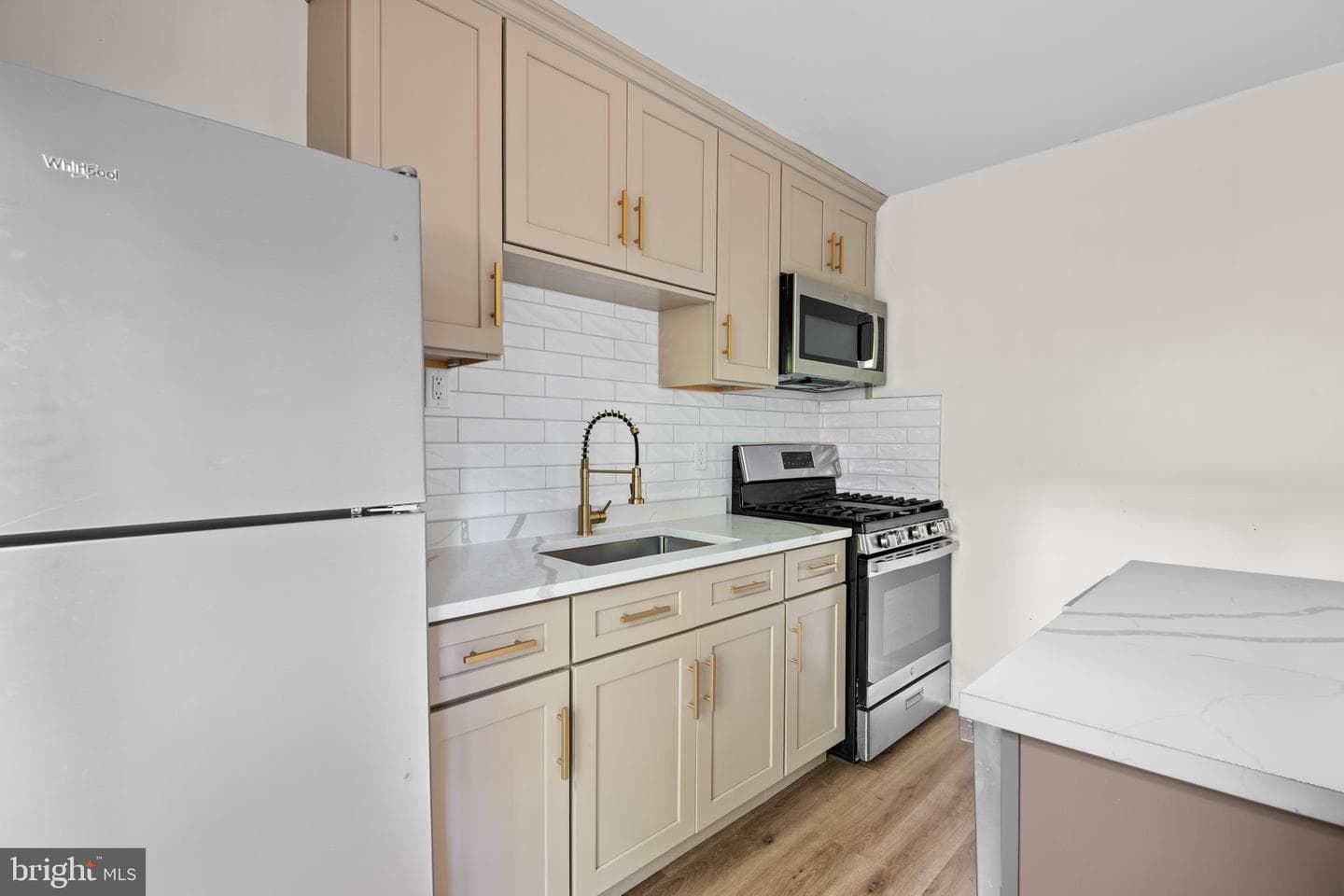 322 S Poppleton Street photo 9