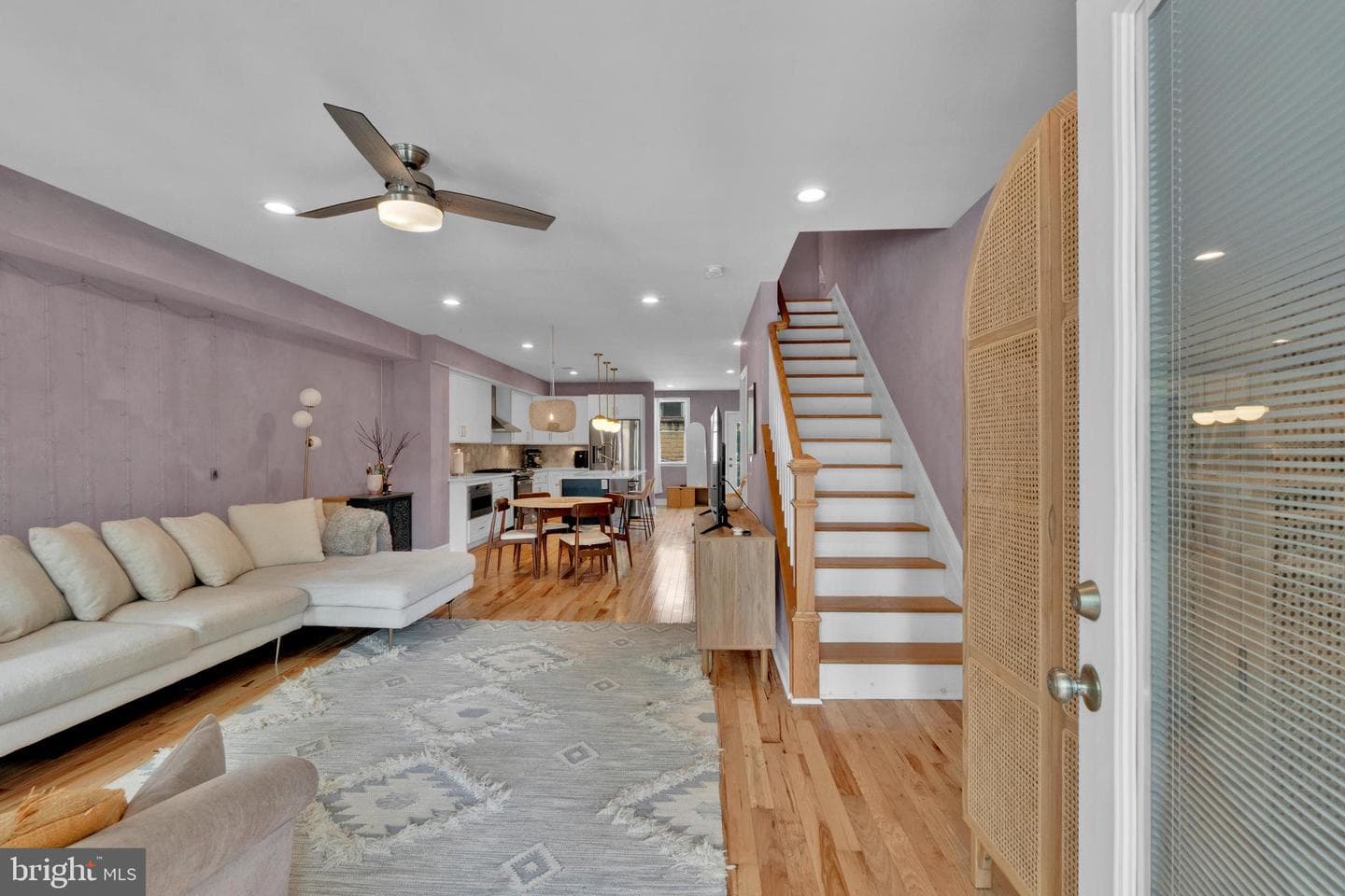 624 W 33rd Street photo 5