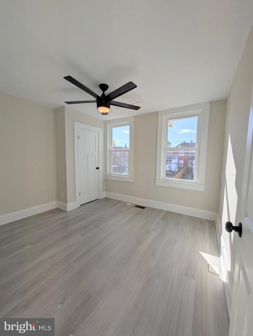 3335 Dudley Avenue photo 10