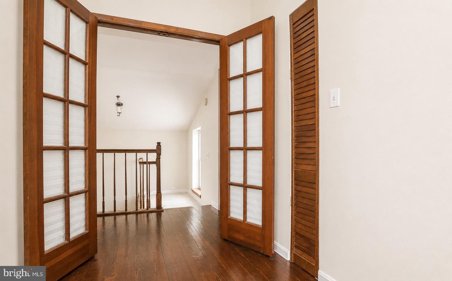 115 E West Street photo 19