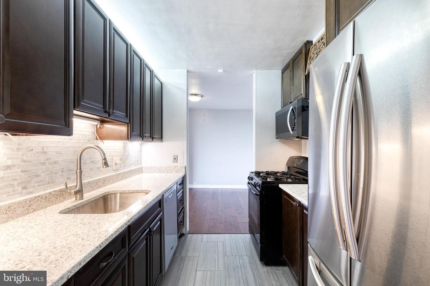 4000 N Charles Street #704 photo 16