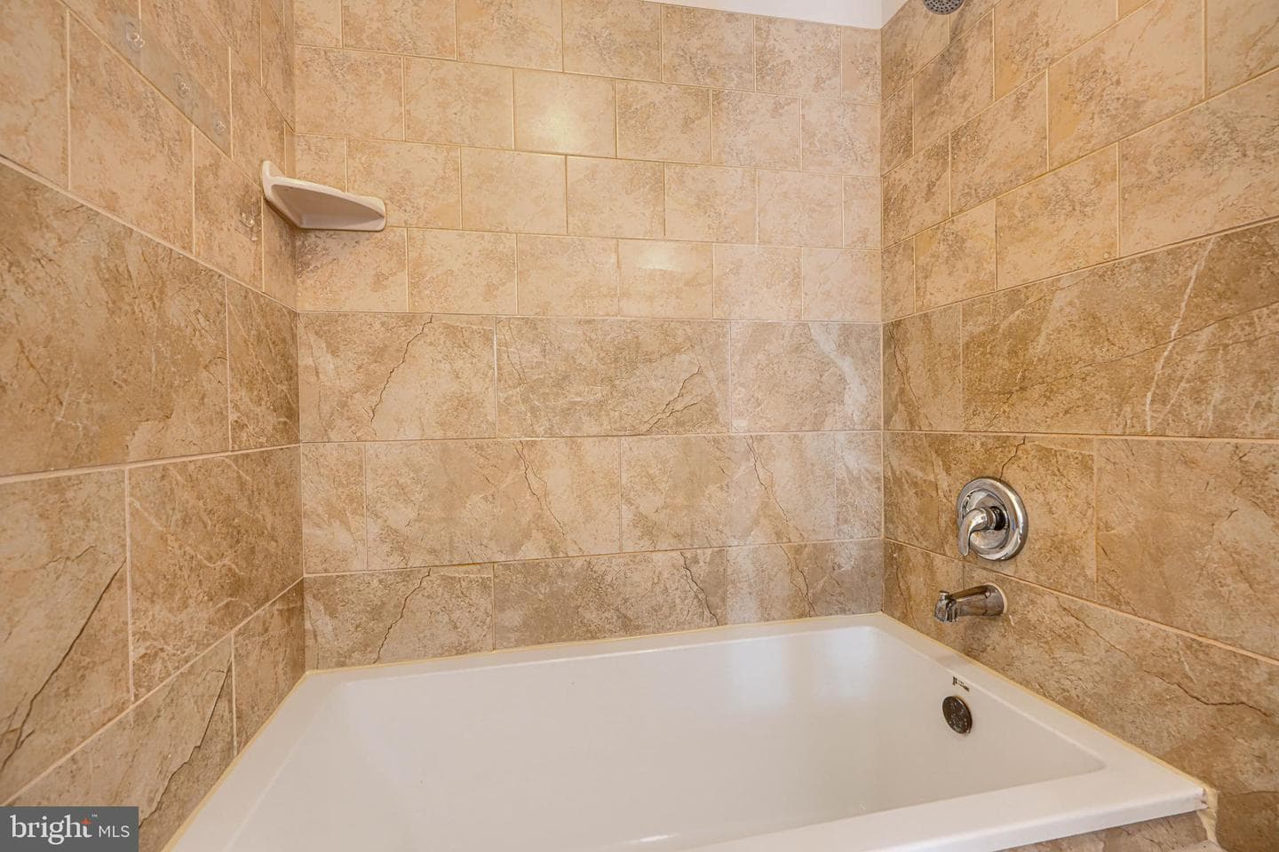 12 Poultney Street photo 22