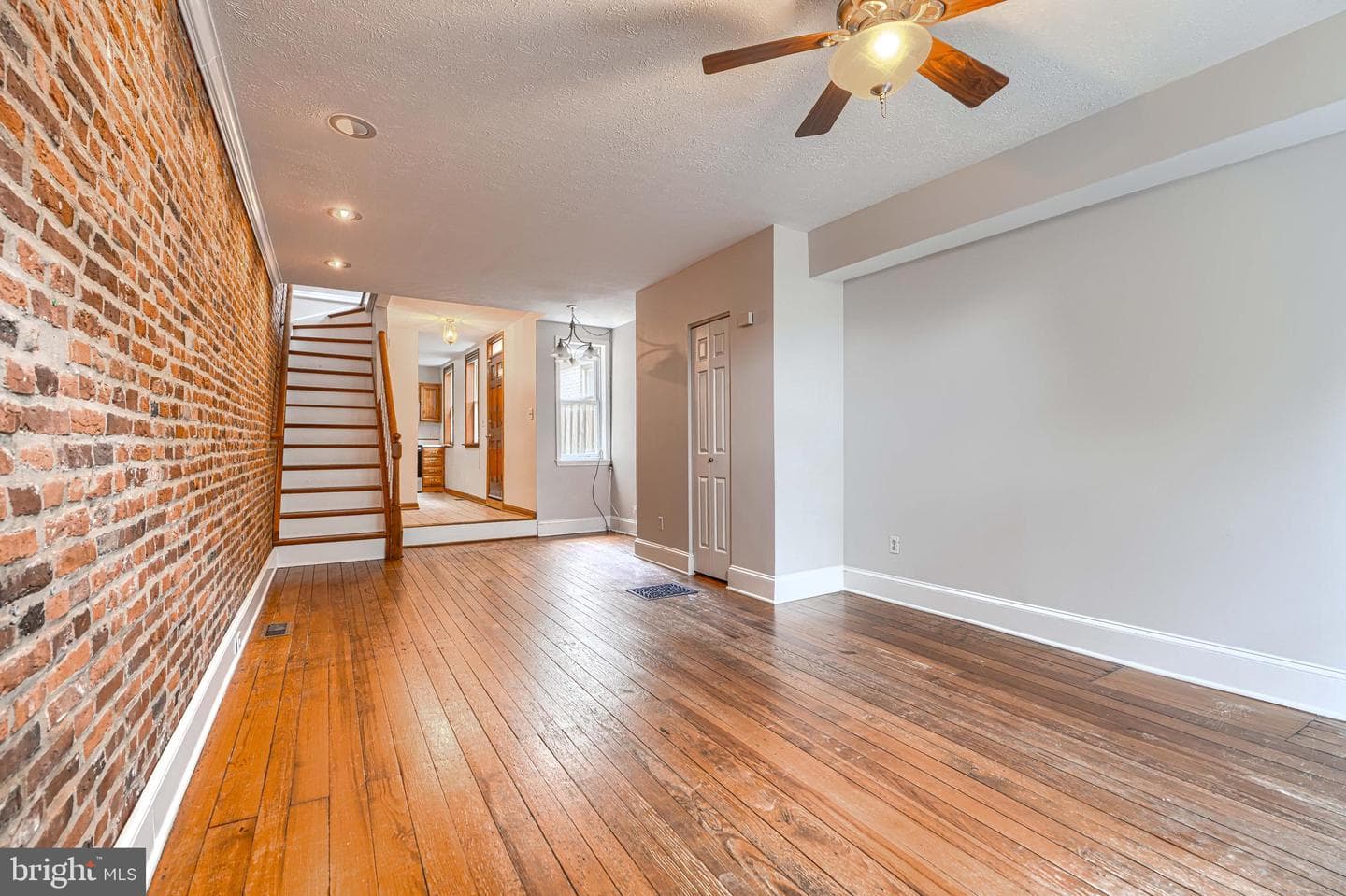 12 Poultney Street photo 6