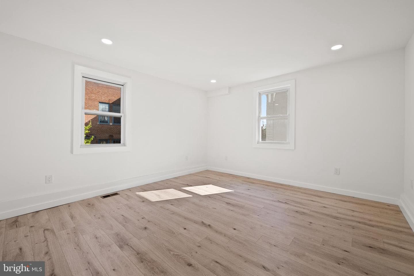 1118 S Carey Street photo 19