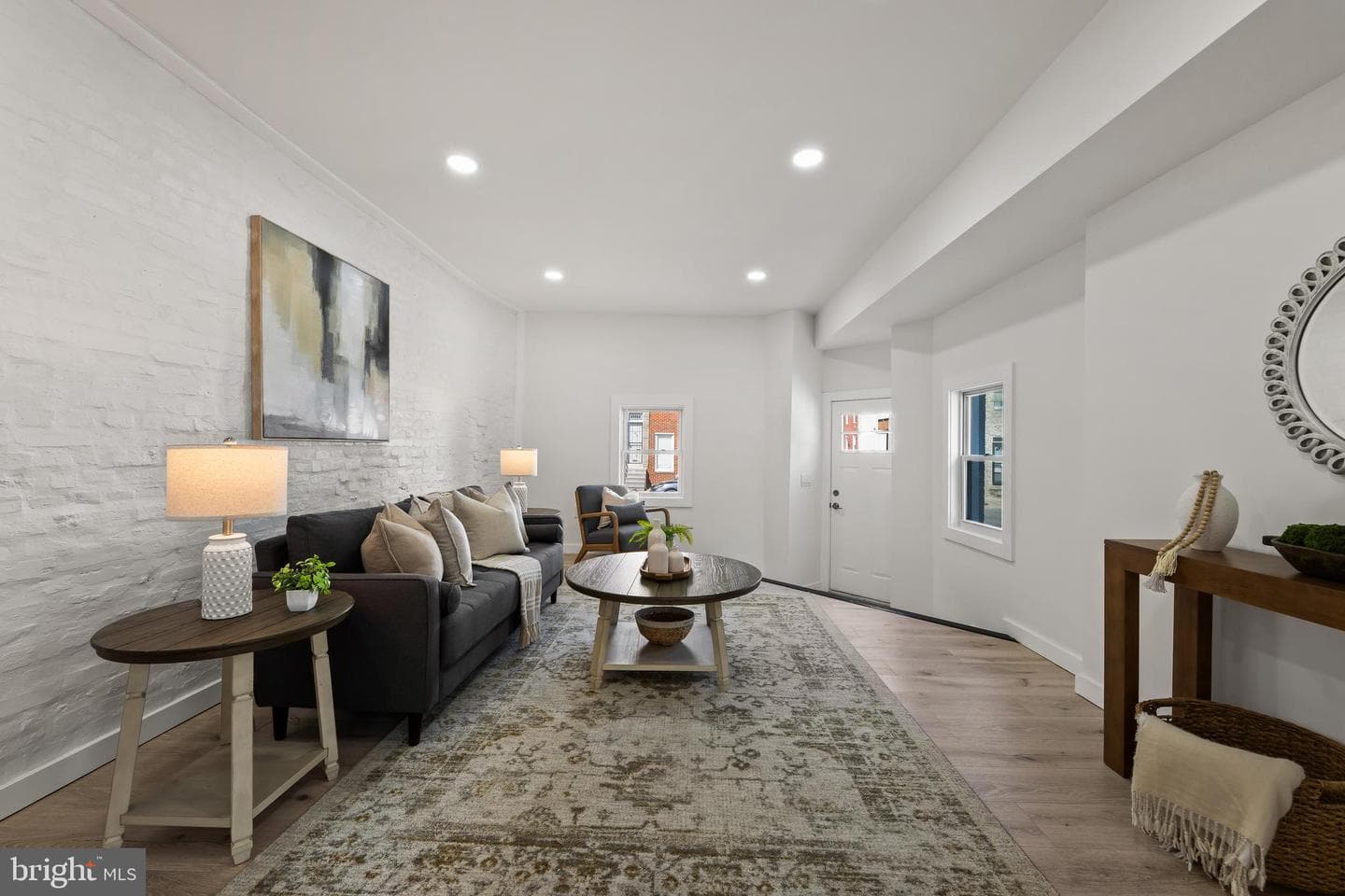 1118 S Carey Street photo 5