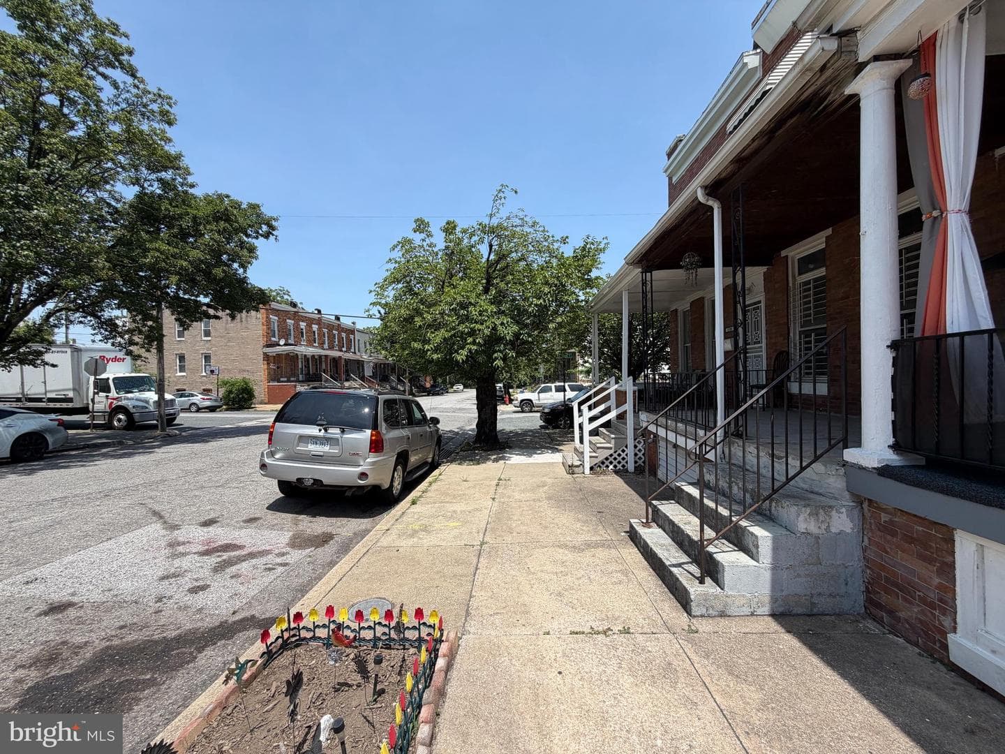 2203 Sidney Ave photo 4