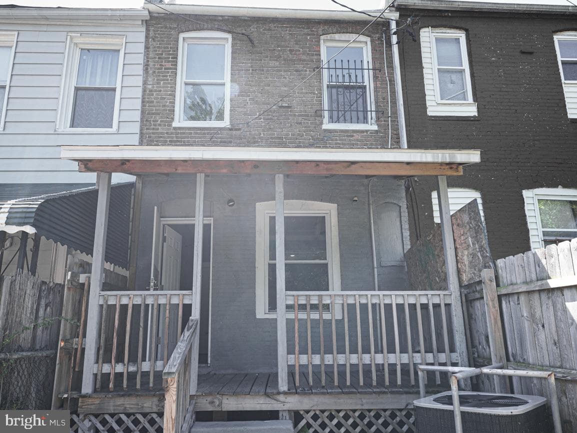 2410 Frederick Avenue photo 20