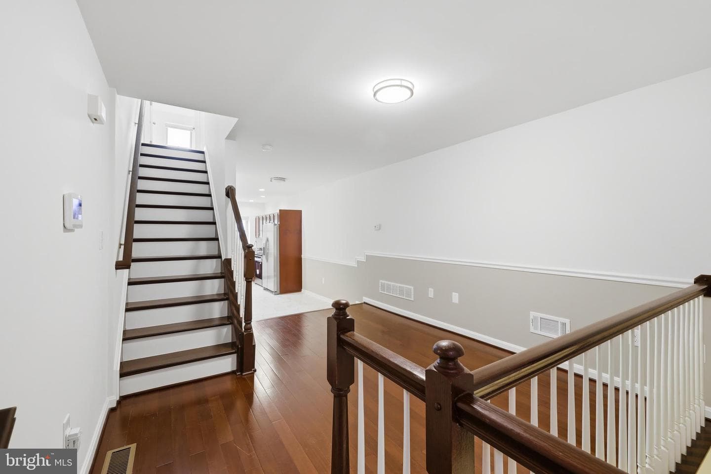 420 E Oliver Street photo 6