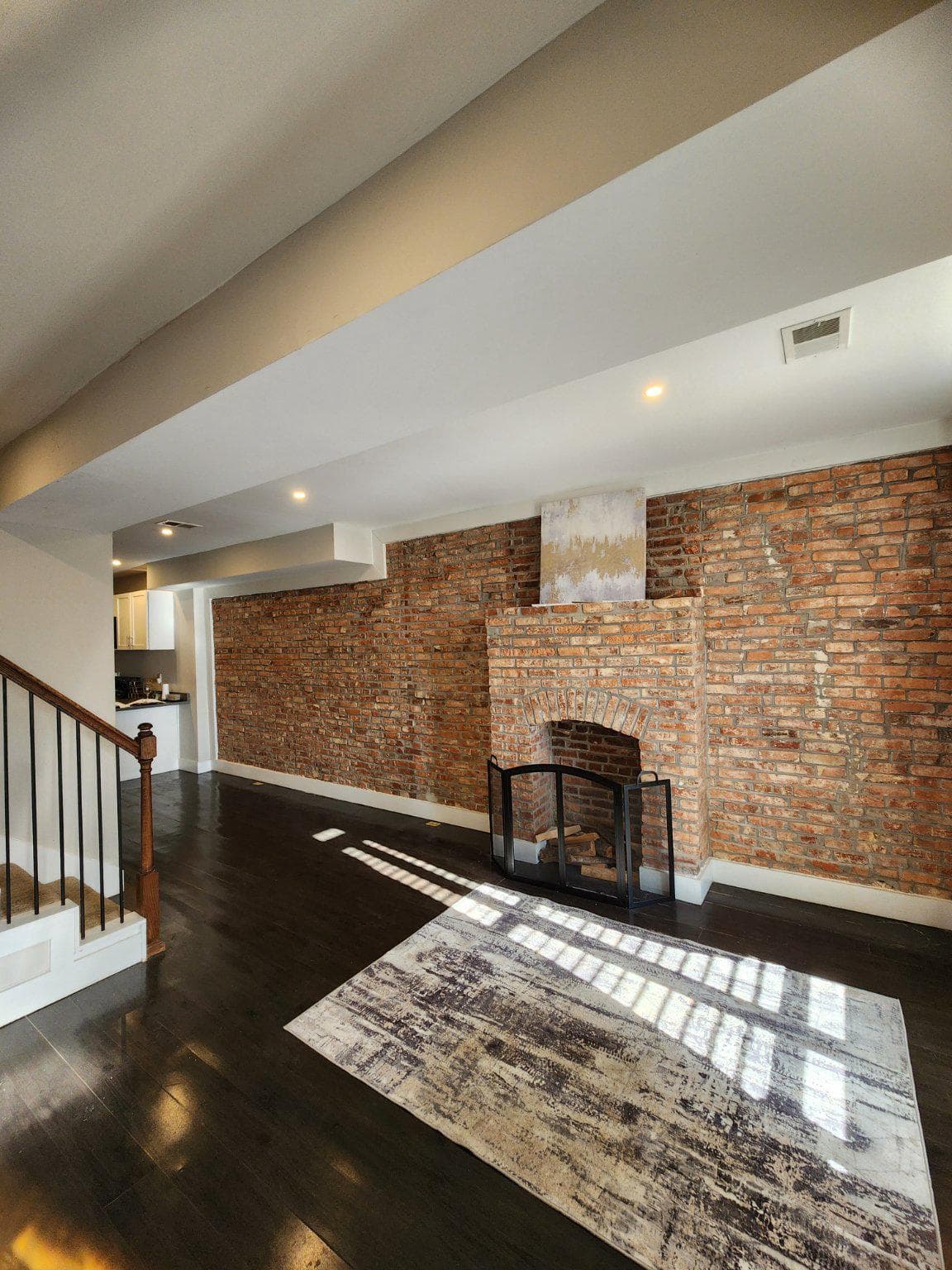 1825 N Milton Avenue photo 3