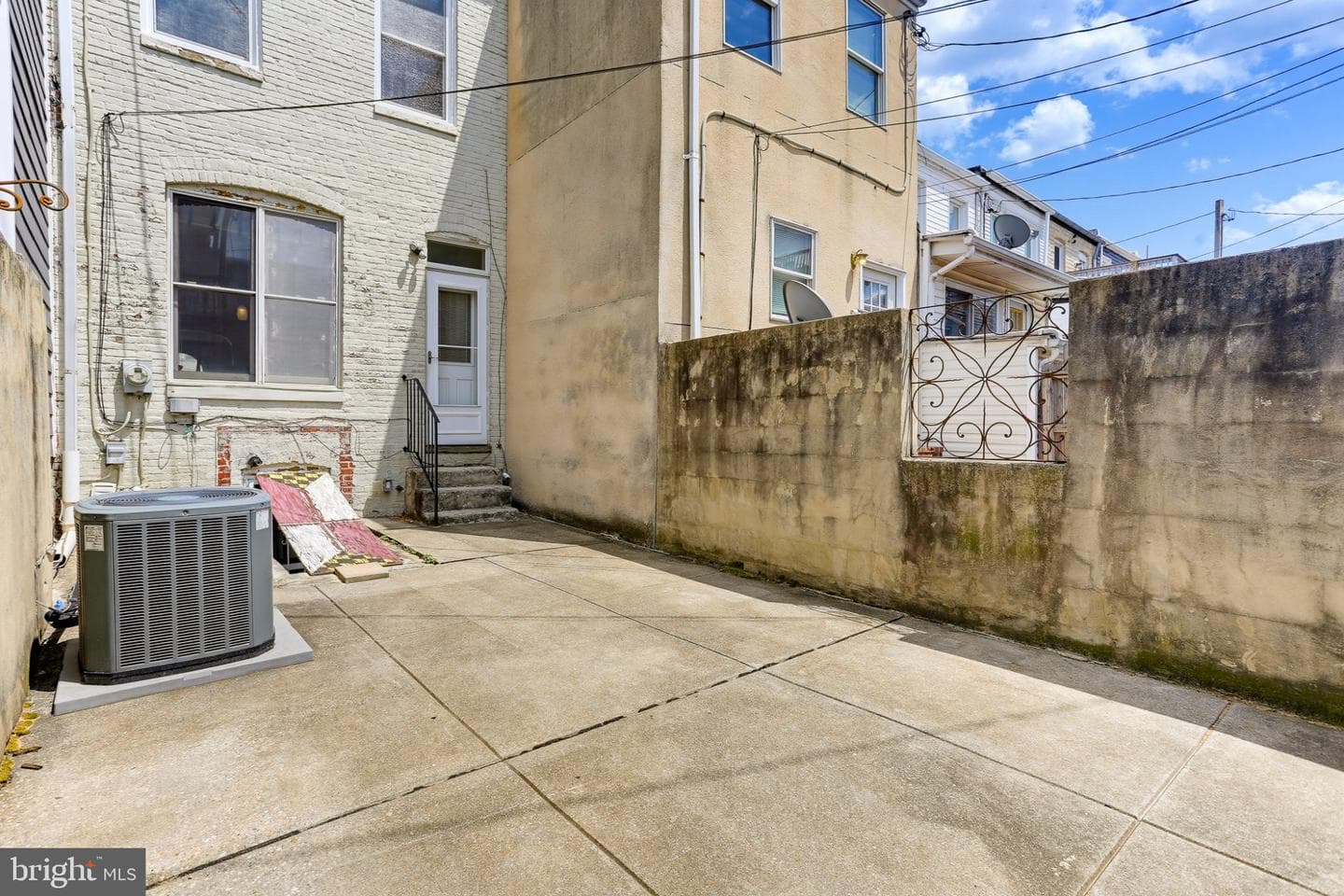 204 S East Avenue photo 29
