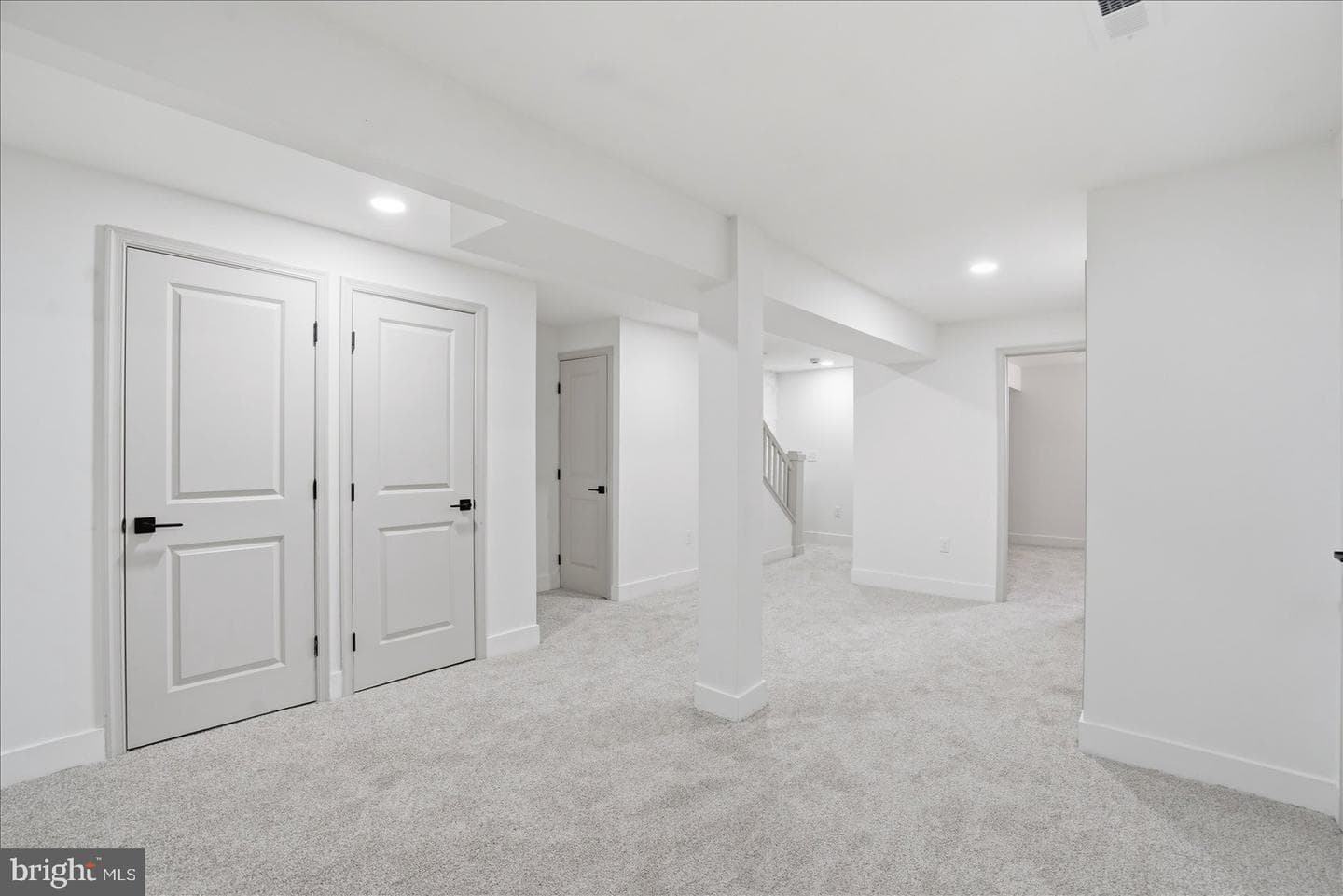 3818 Woodhaven Avenue photo 17