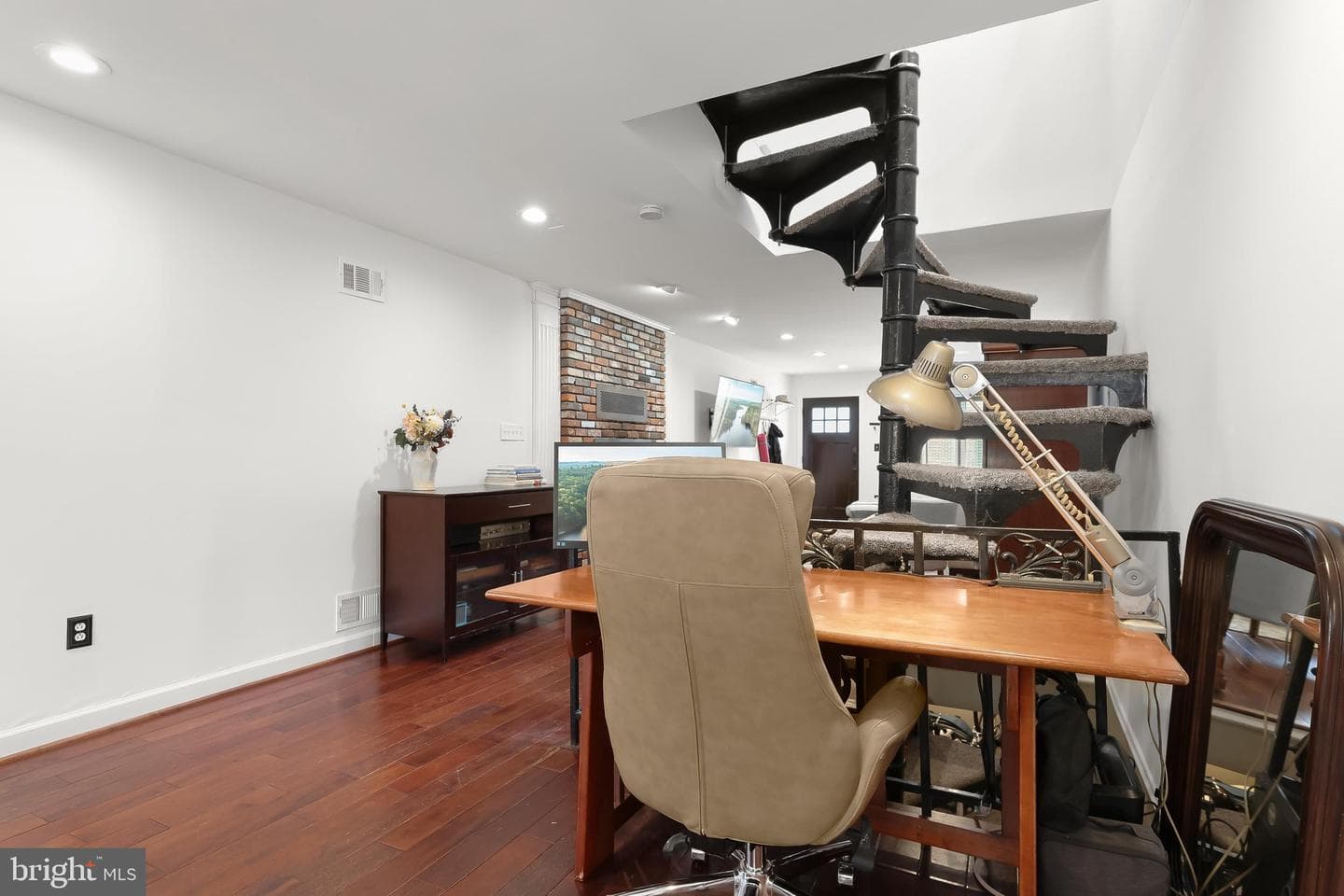 3200 E Lombard Street photo 17