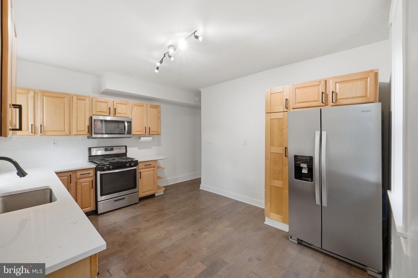 3920 6th Street photo 11