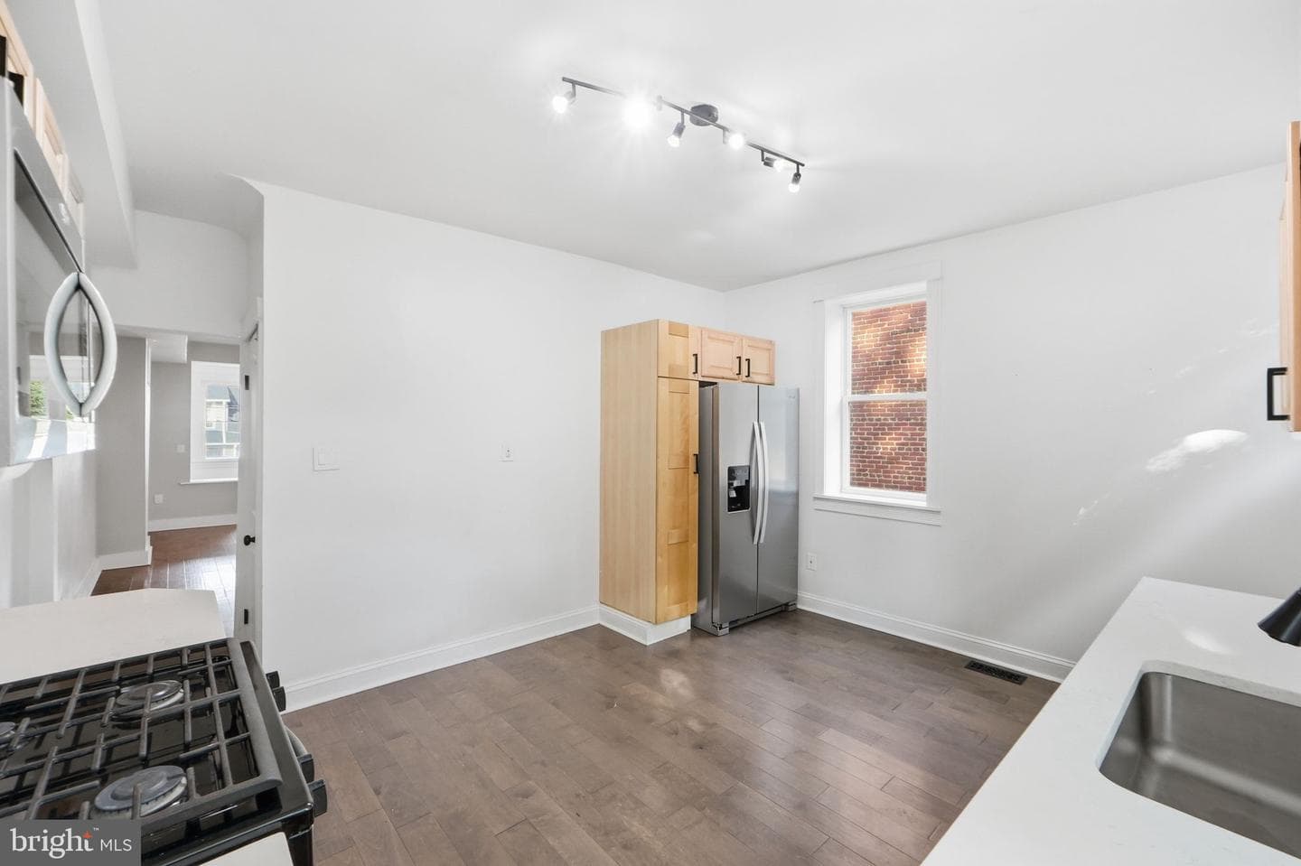 3920 6th Street photo 12