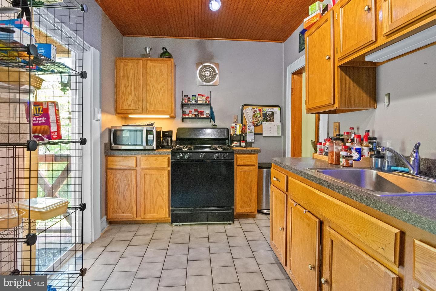 3311 Glenmore Avenue photo 12
