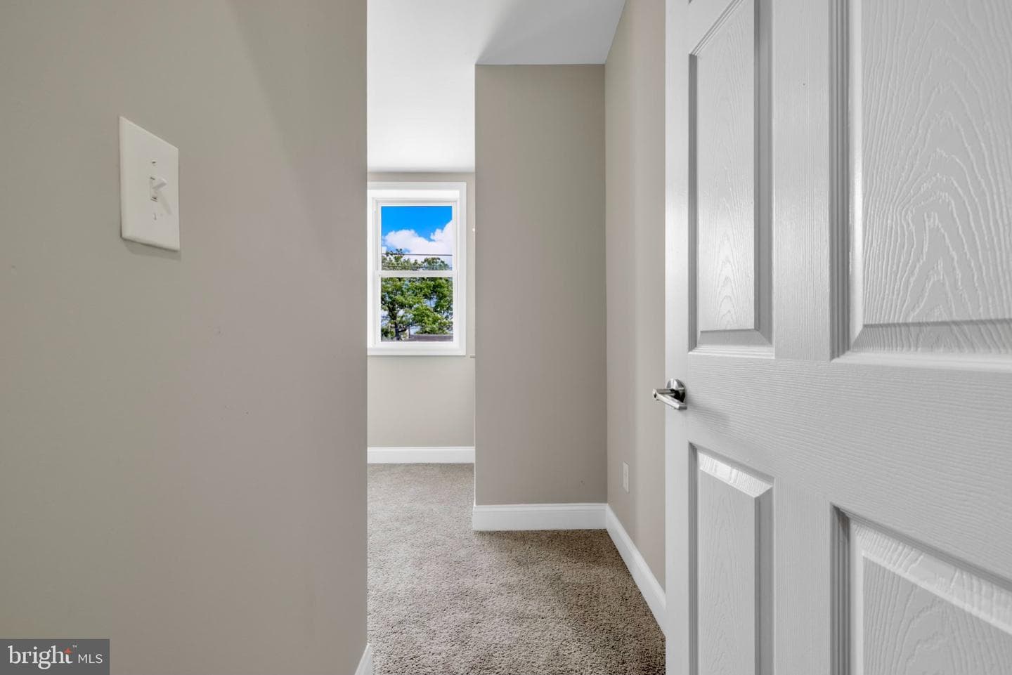 145 N Monastery Avenue photo 17