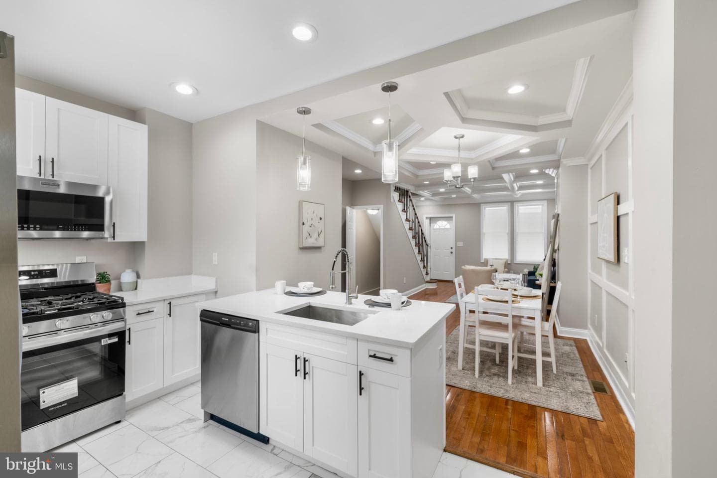 145 N Monastery Avenue photo 8