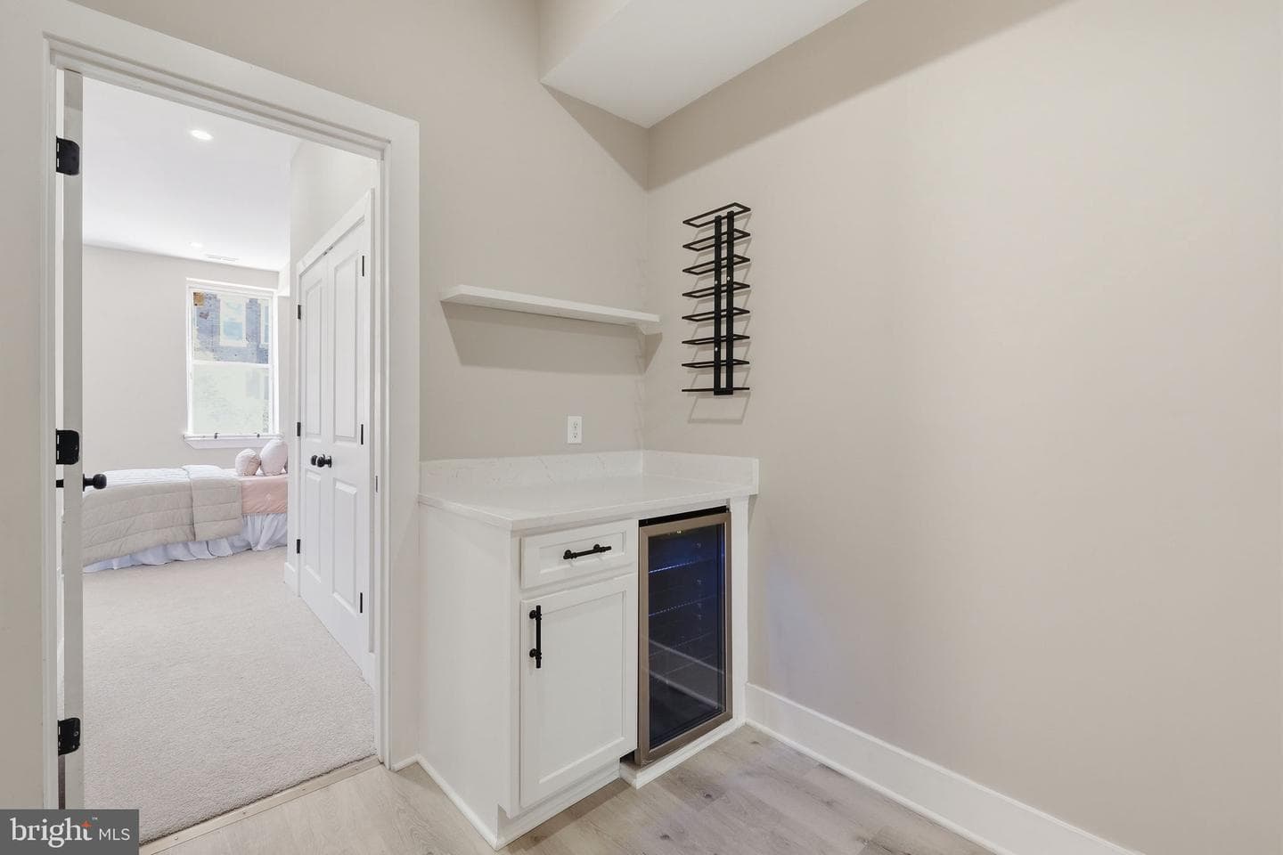 326 E 22nd Street photo 13