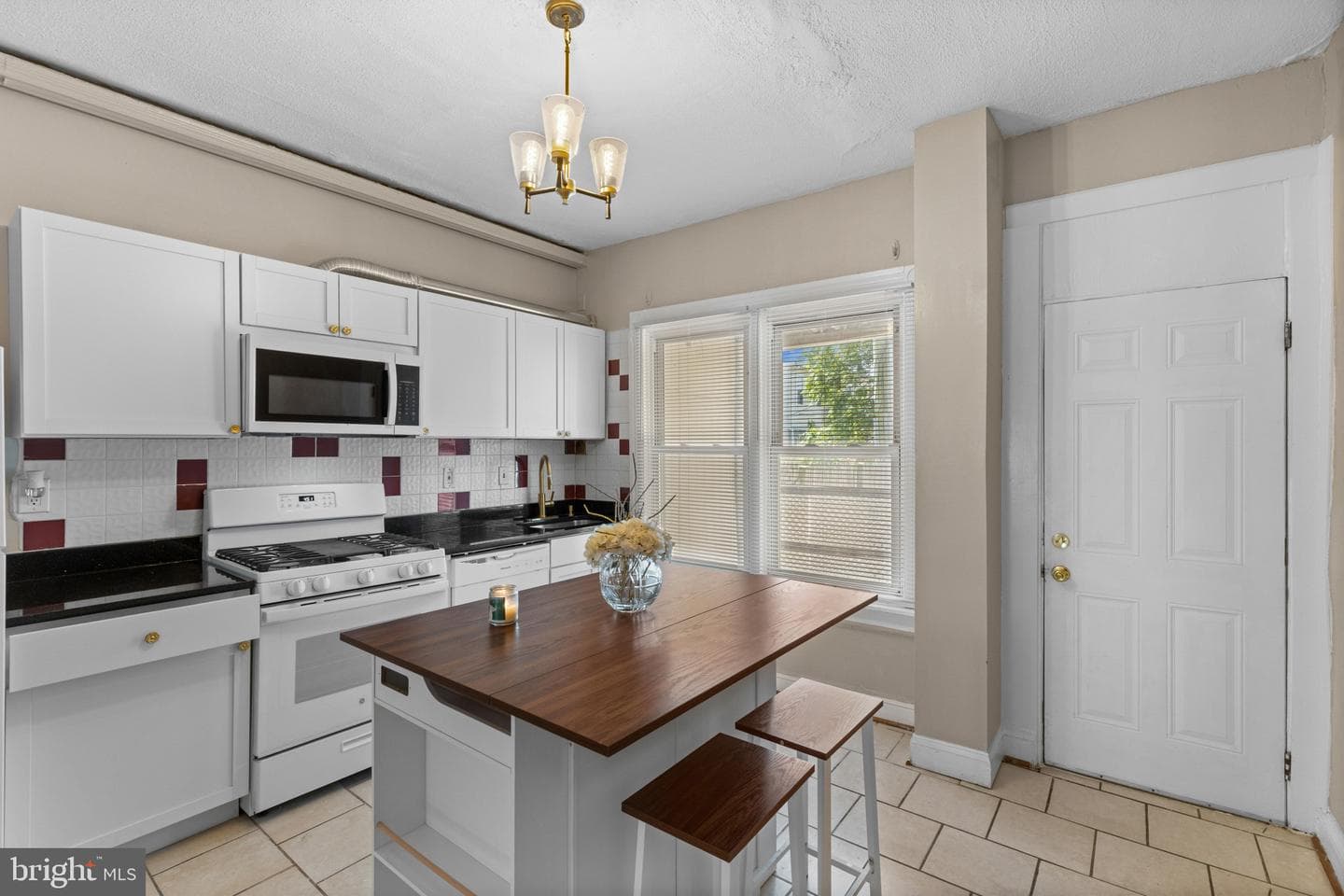 2319 Jefferson Street photo 12