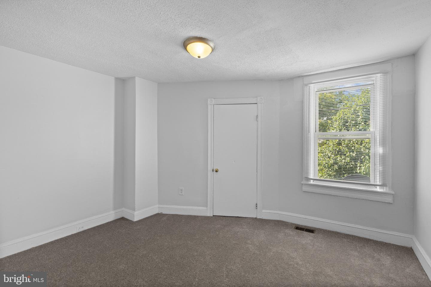 2319 Jefferson Street photo 16