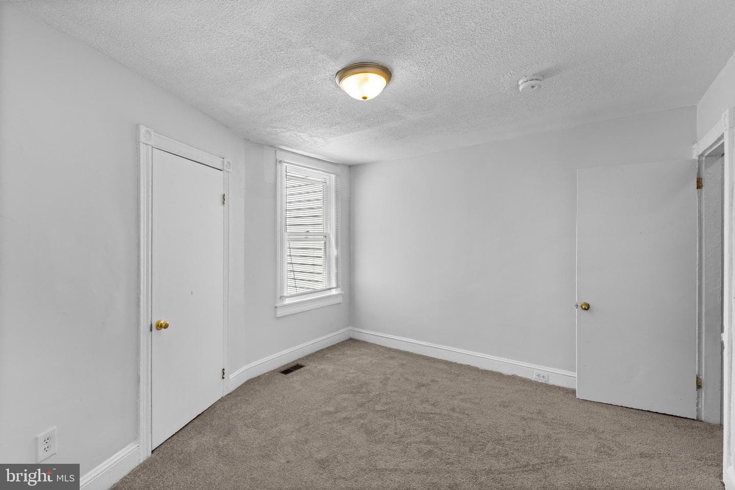 2319 Jefferson Street photo 17