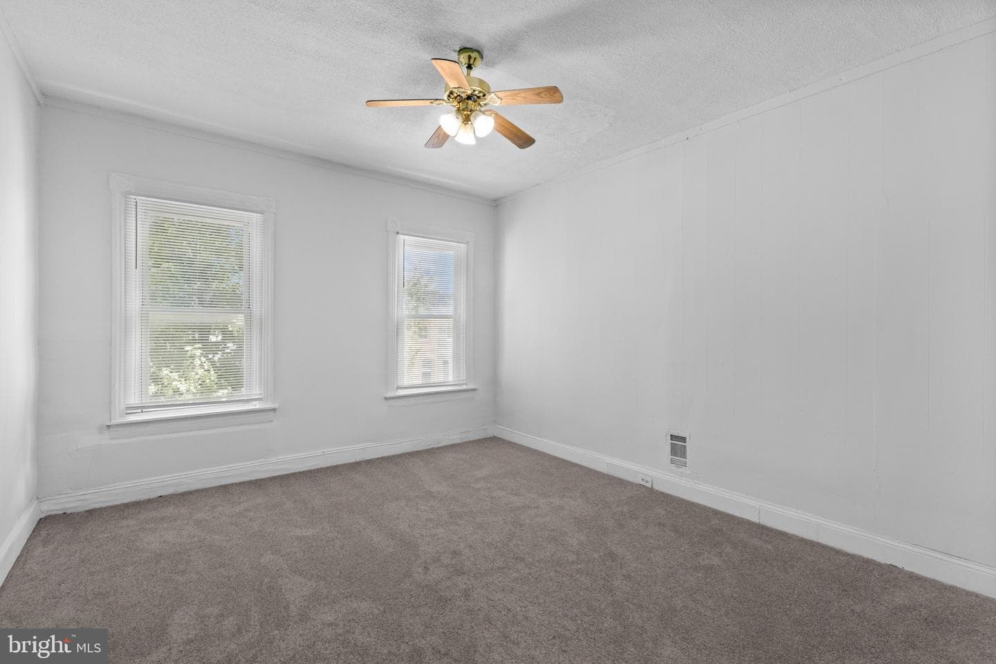 2319 Jefferson Street photo 23