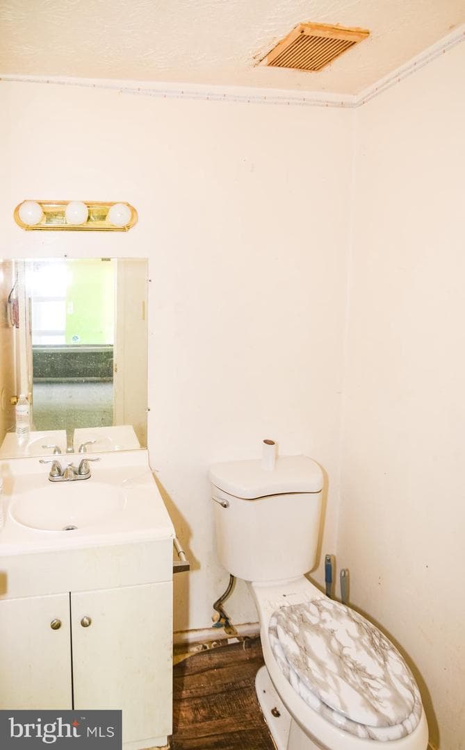 1063 W Lexington Street photo 31