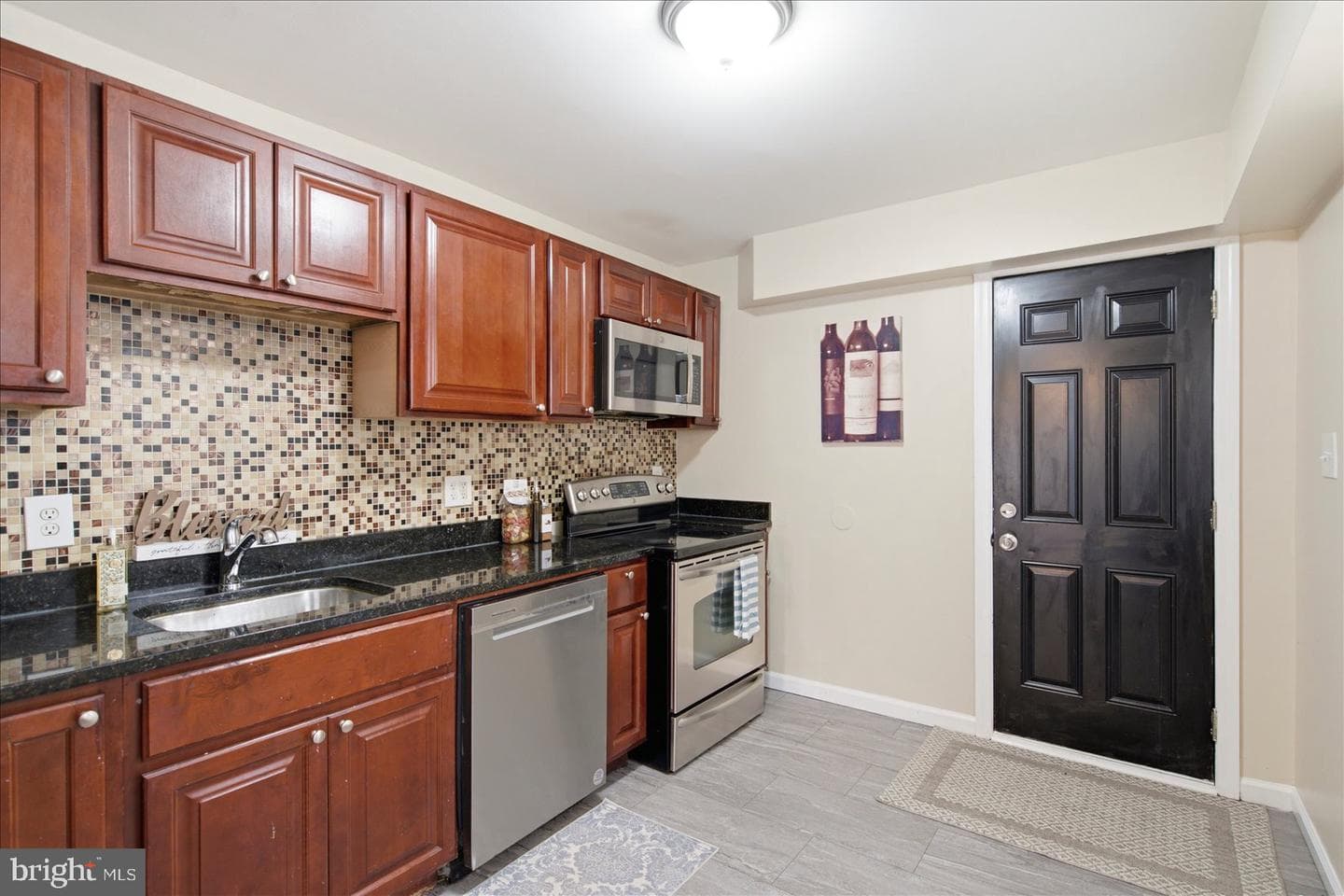 1224 E Eager Street photo 12
