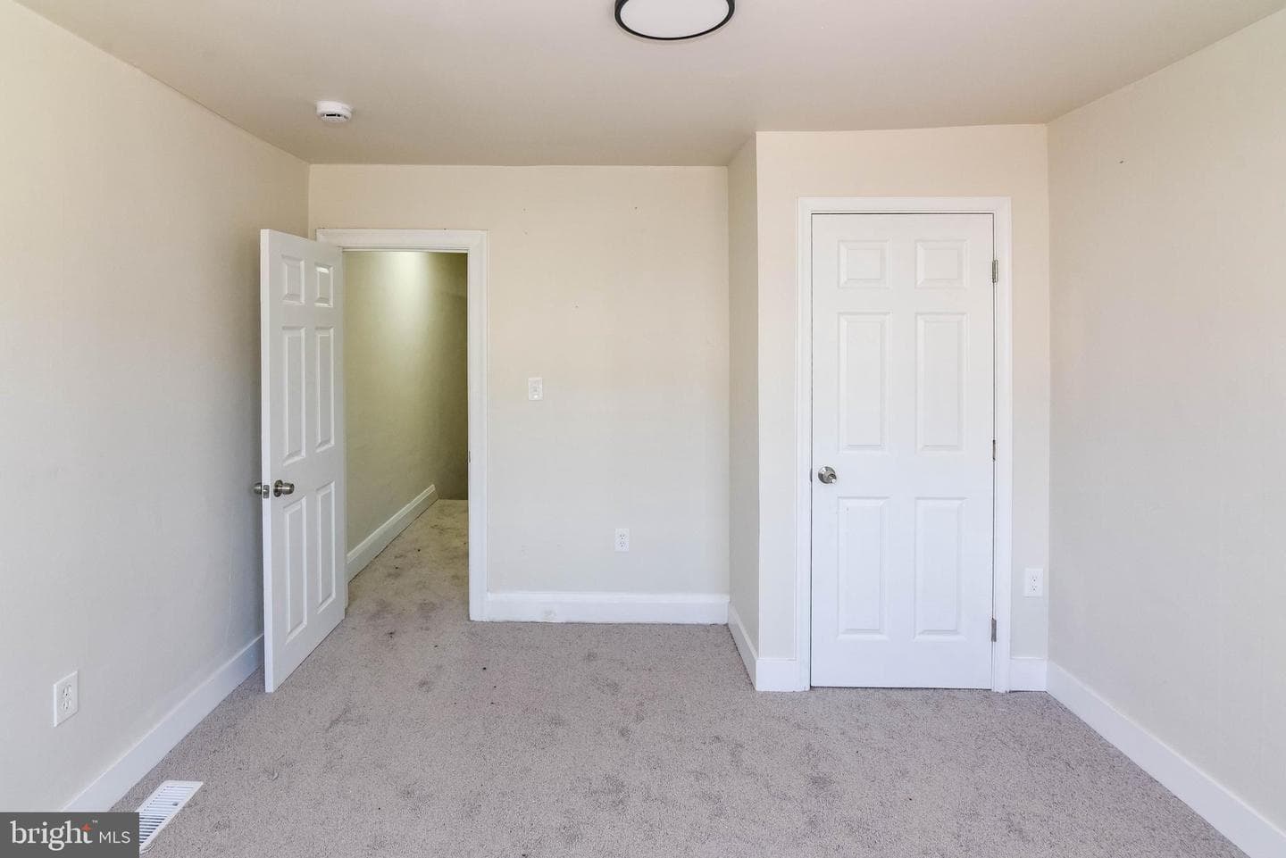 2606 Grogan Avenue photo 9