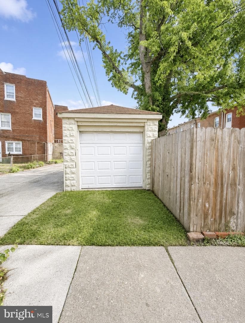 3740 Brooklyn Avenue photo 21