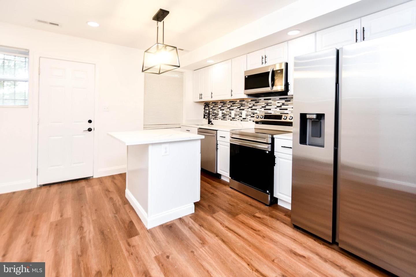 3817 Saint Margaret Street photo 13