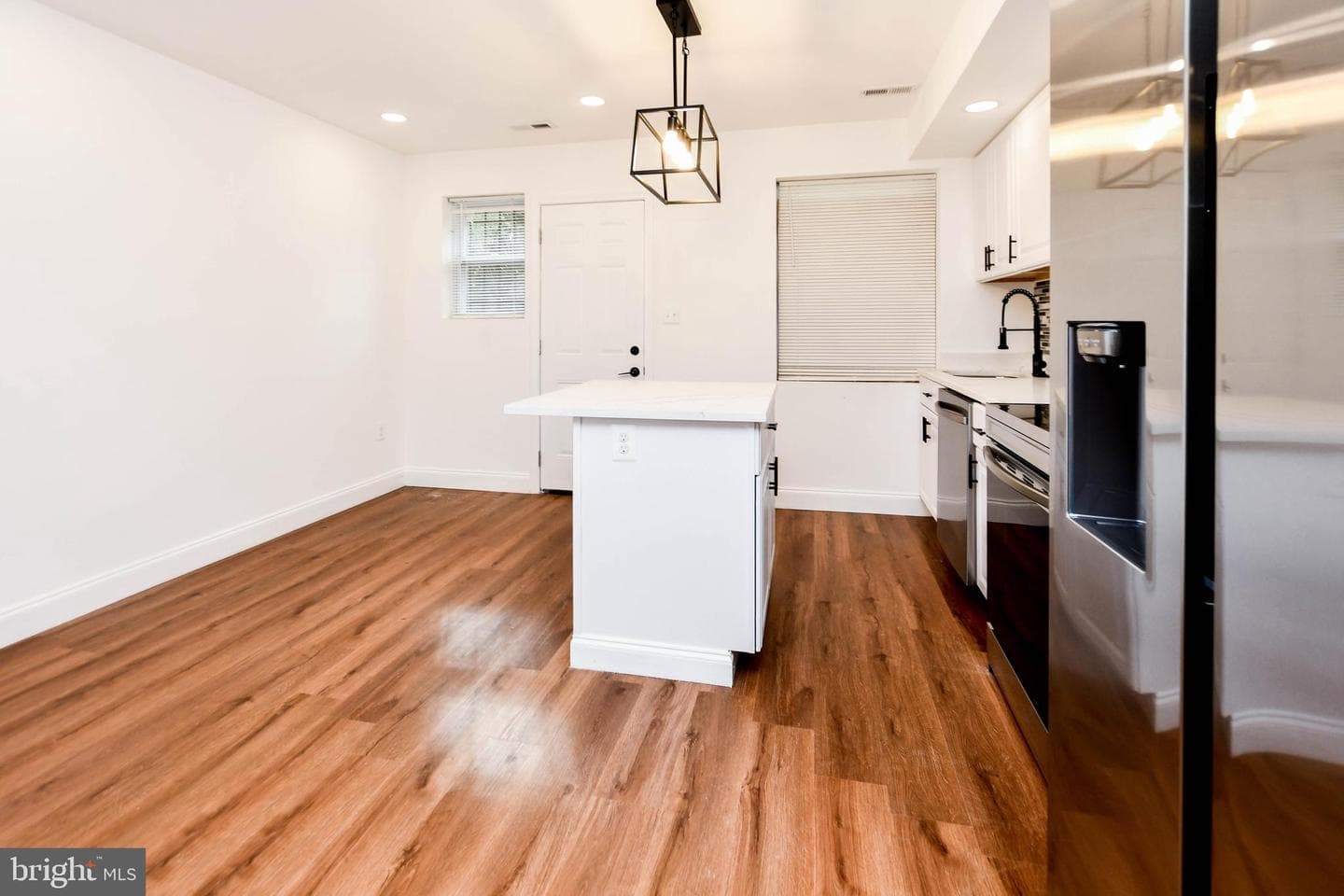 3817 Saint Margaret Street photo 9