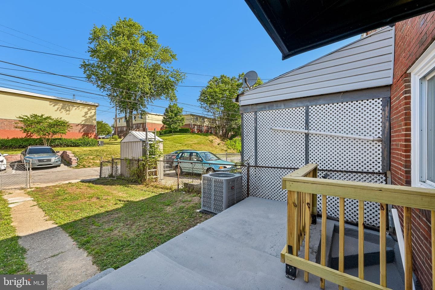 628 Roundview Road photo 36