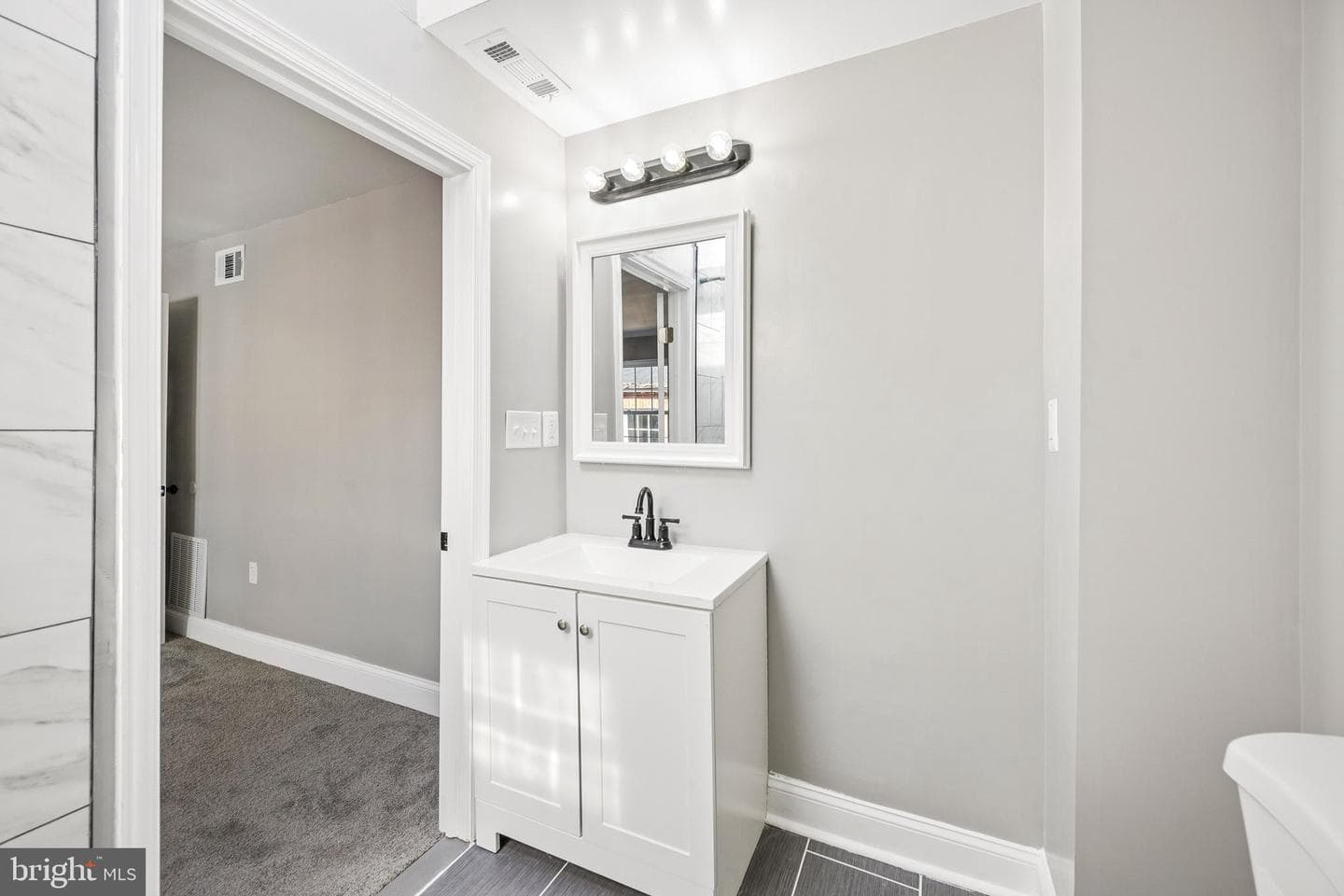 1626 Hollins Street photo 36