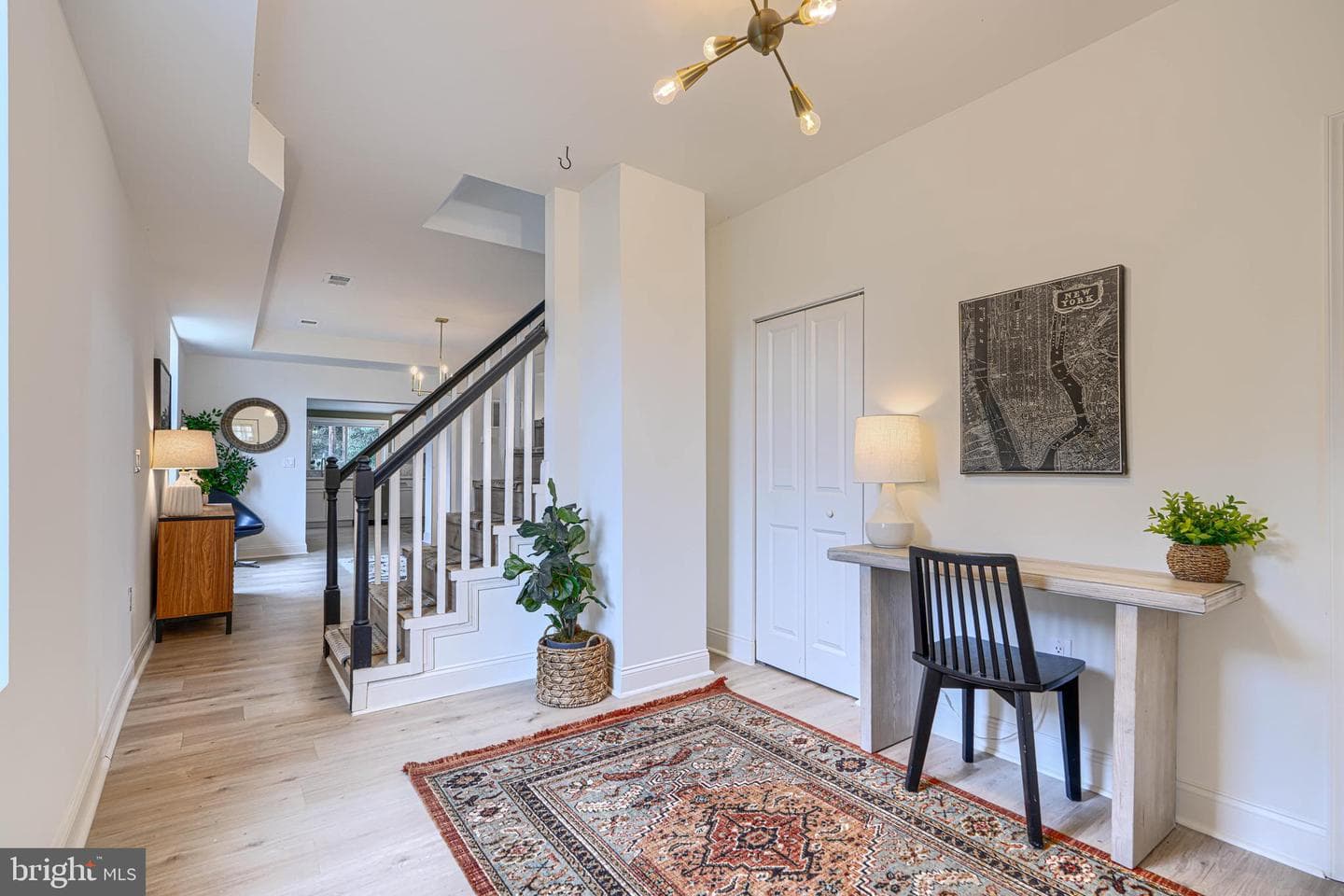 1424 Dellwood Avenue photo 4