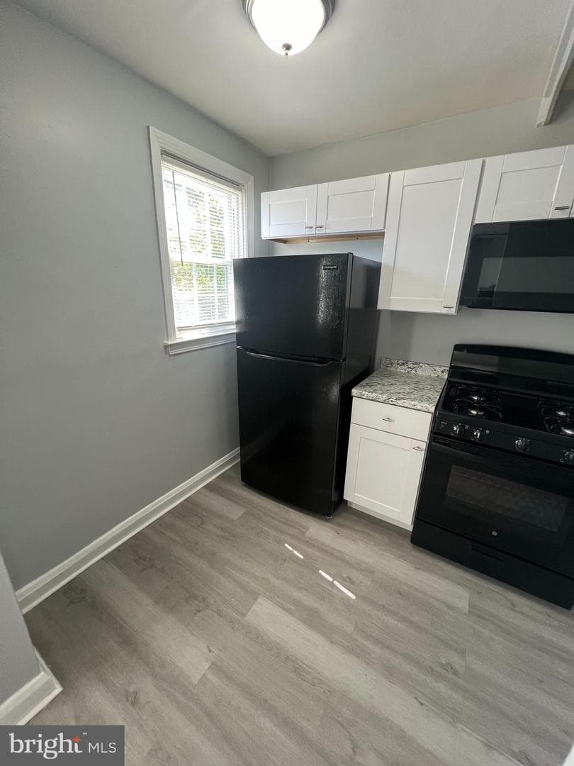 1100 Meridene Drive photo 15