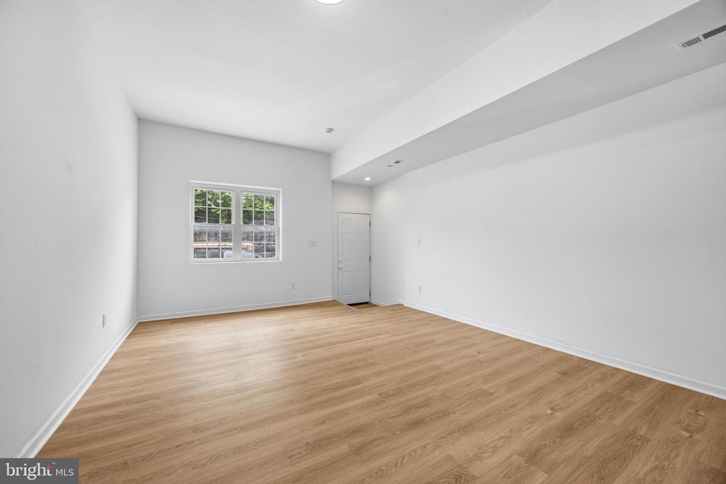 1 S Kresson Street photo 8
