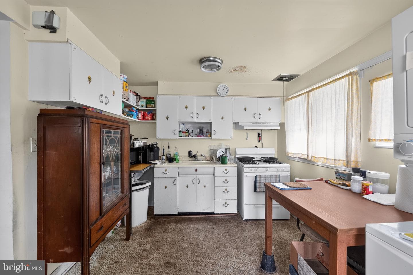 2729 Chesley Ave photo 7