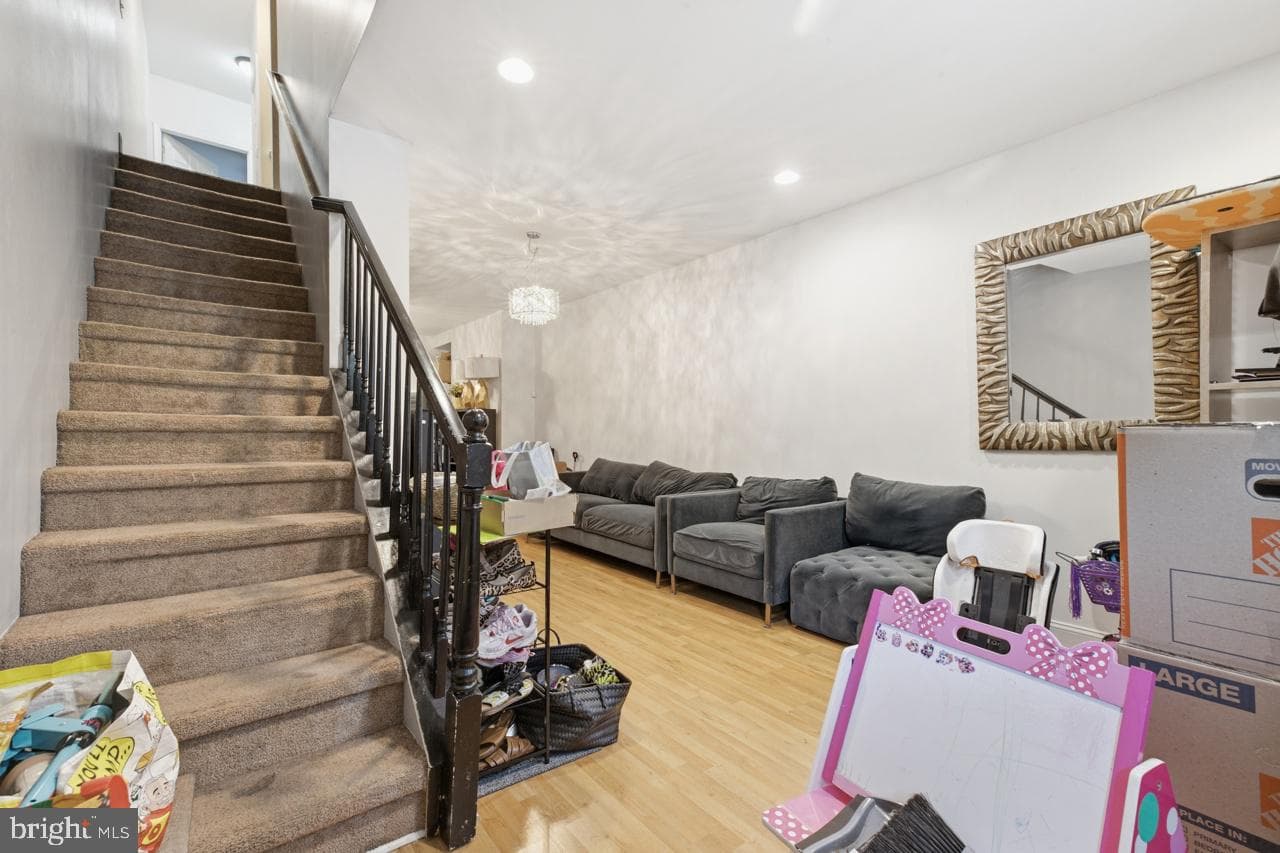 1422 N Eden Street photo 4