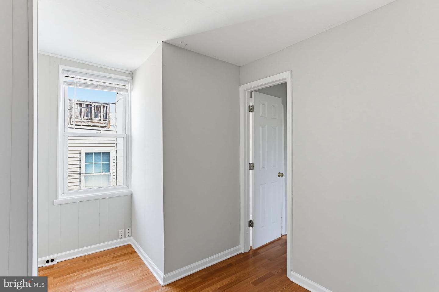 2712 Dillon Street photo 14