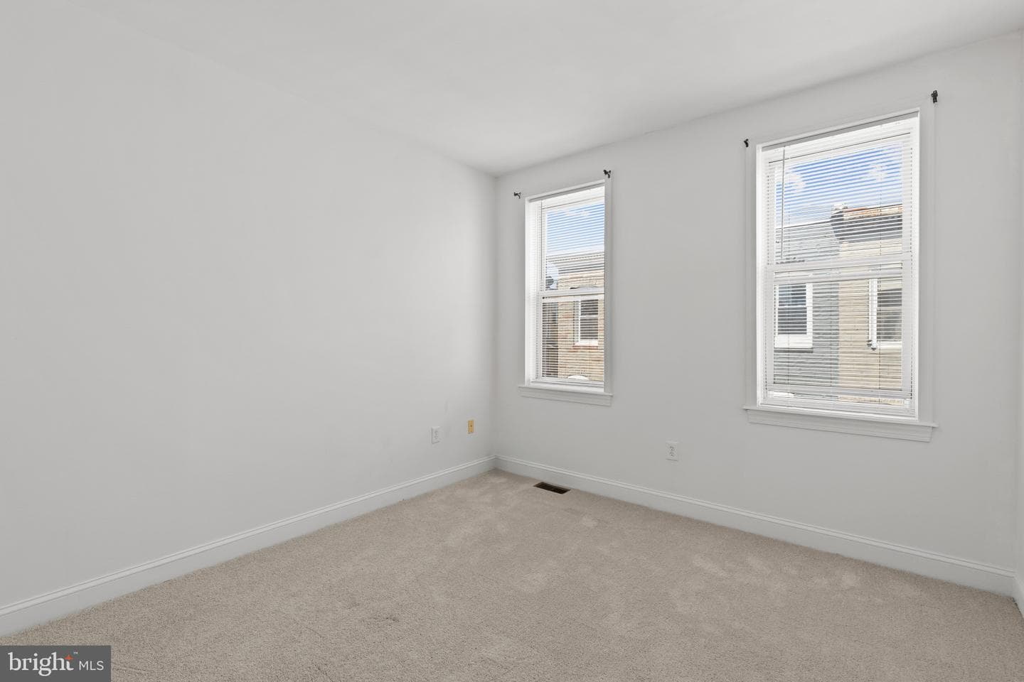 501 N Port Street photo 23